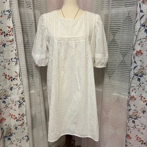 NWT Sanctuary white lace dress in large